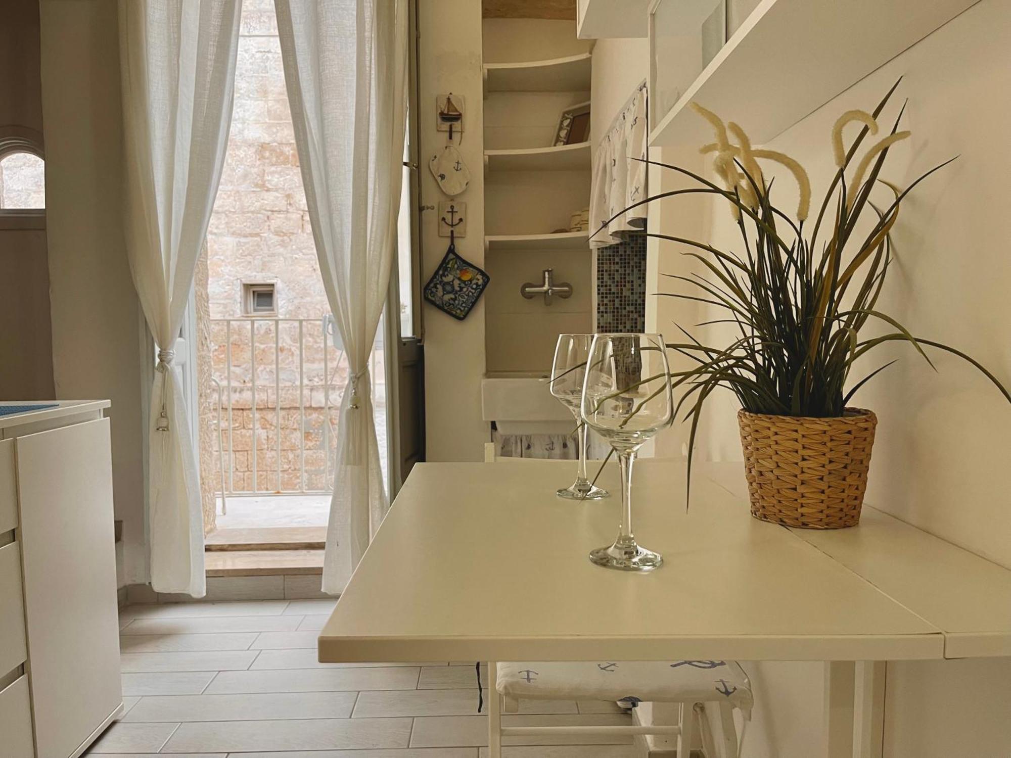 פולינאנו א מארה Casa Maya, Vista Mare E Relax מראה חיצוני תמונה