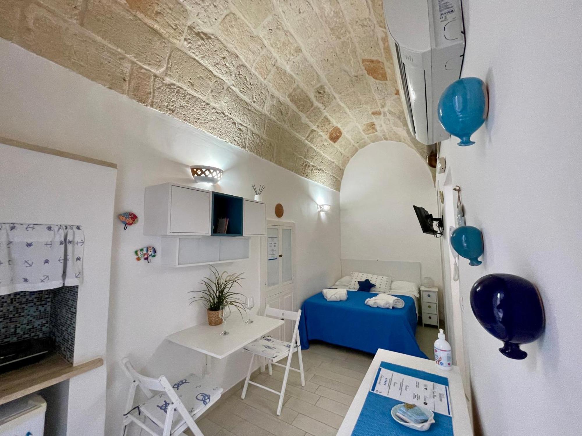 פולינאנו א מארה Casa Maya, Vista Mare E Relax מראה חיצוני תמונה