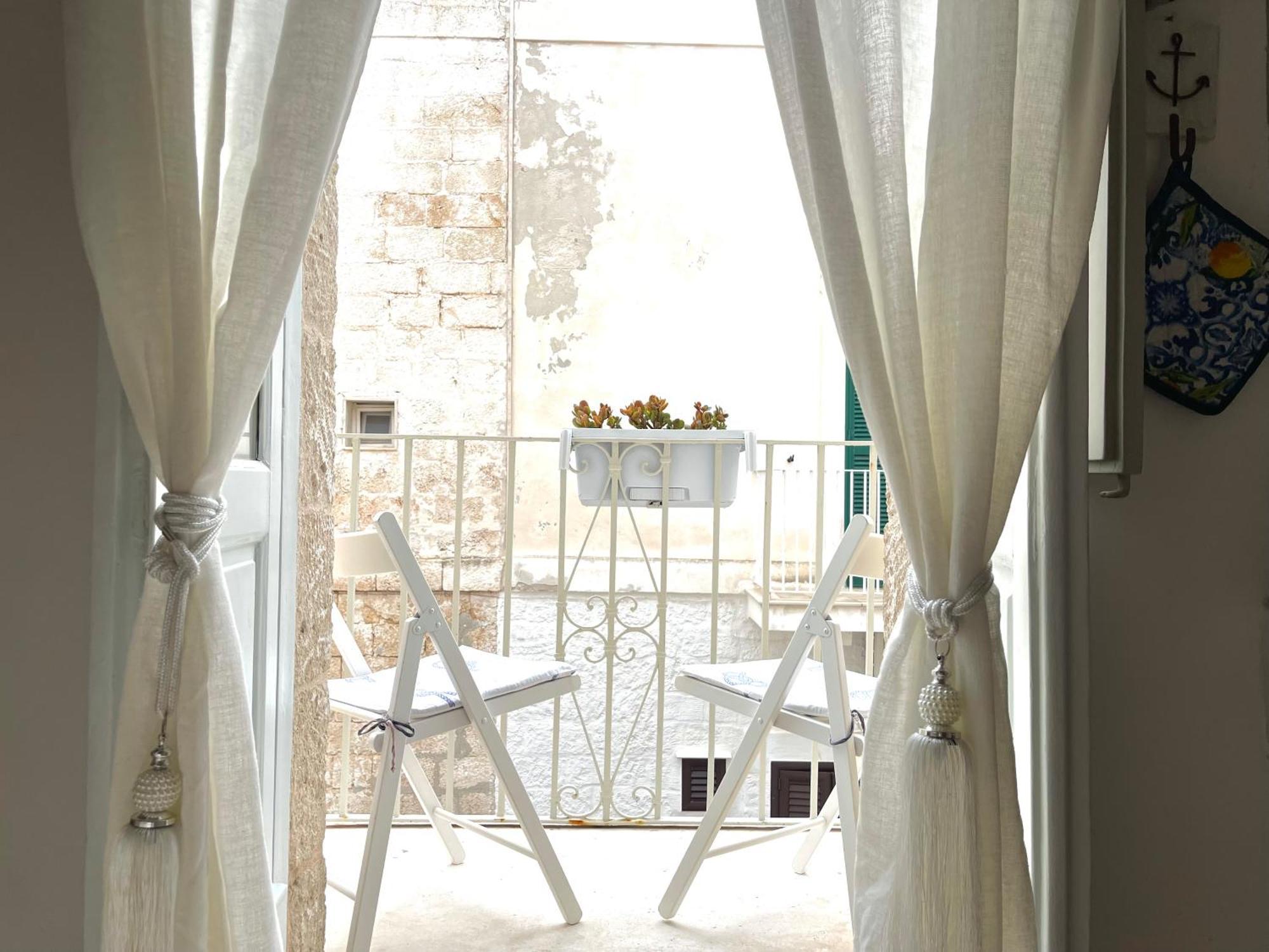 פולינאנו א מארה Casa Maya, Vista Mare E Relax מראה חיצוני תמונה